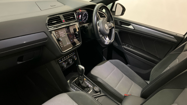 Volkswagen Tiguan 2.0 TDi 150 4Motion R-Line 5dr DSG Diesel Estate